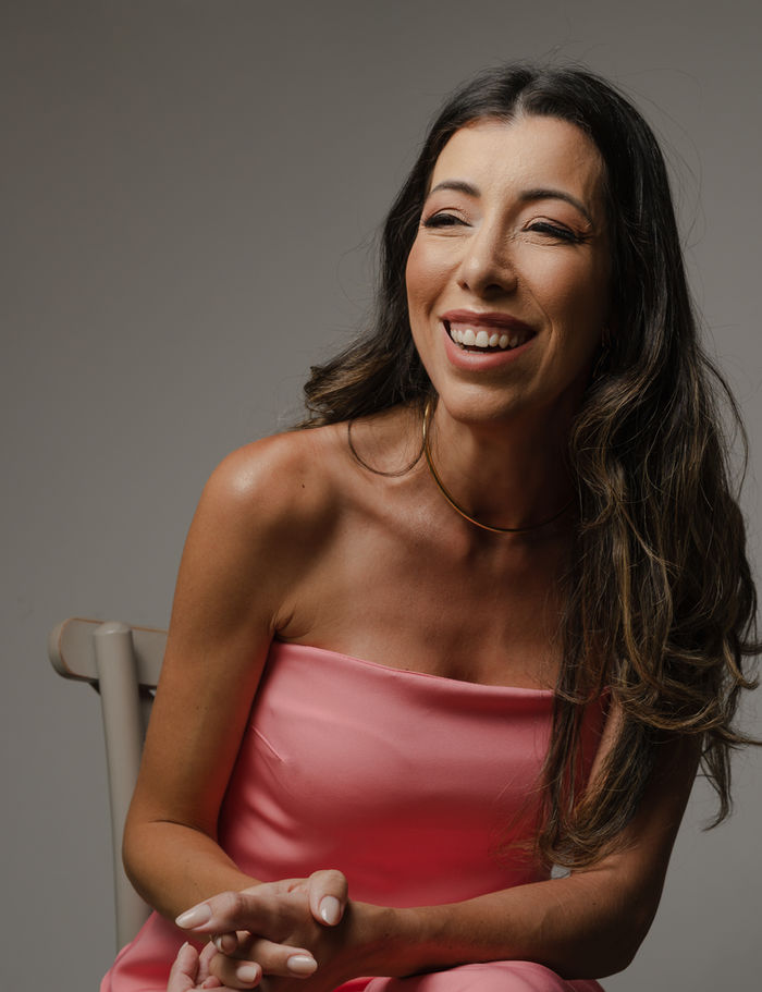 Franceli Rocha durante atendimento de consultoria de imagem